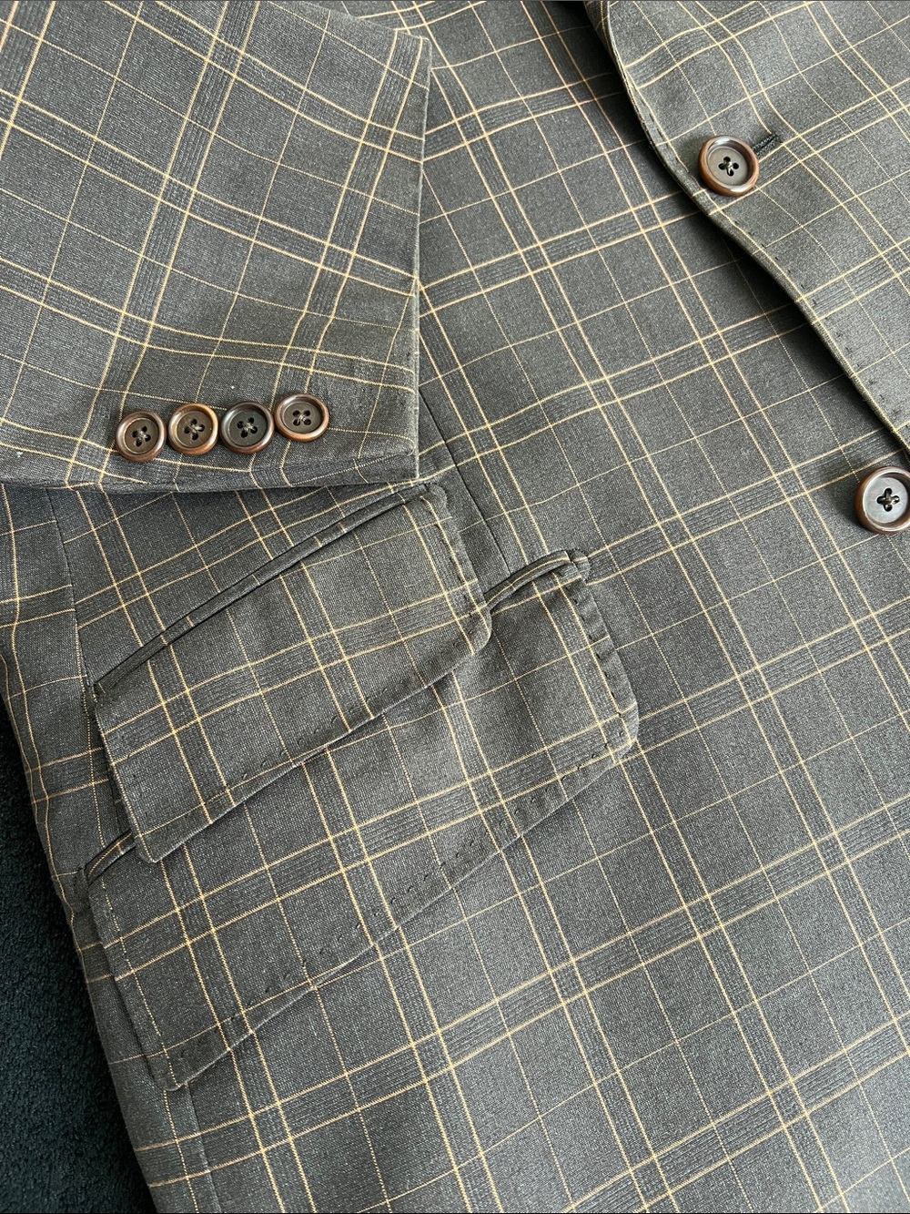 Italian Brown Windowpane Sport Coat Blazer - Classic Men's Tailored Look - Picture 9 of 11